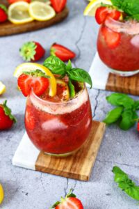 strawberry basil lemonade